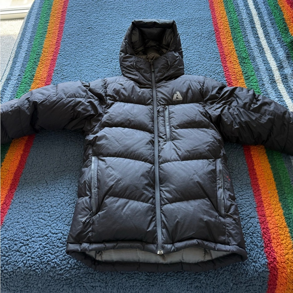 Eddie Bauer First Ascent Goose Down Jacket